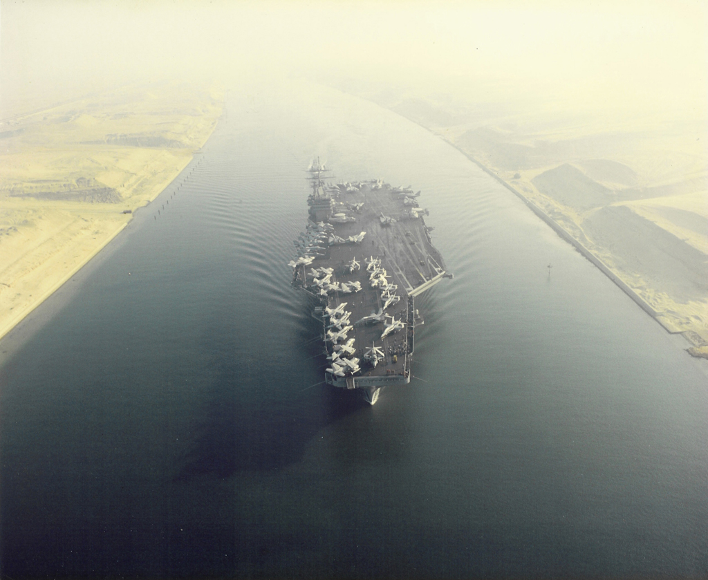 USS Eisenhower Suez Canal 02